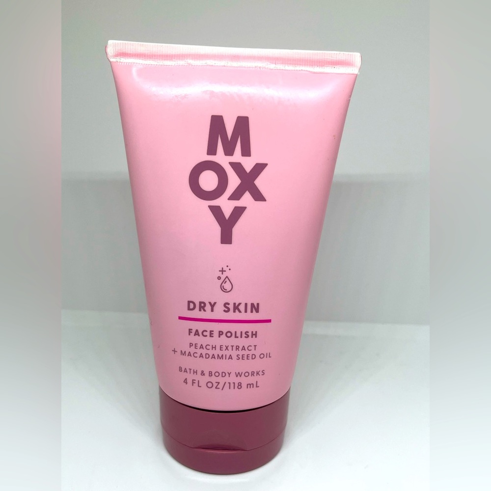 BATH AND BODY WORKS Moxy FACE POLISH PEACH EXTRACT+ MACADAMIA OIL CLEANSER 118mL